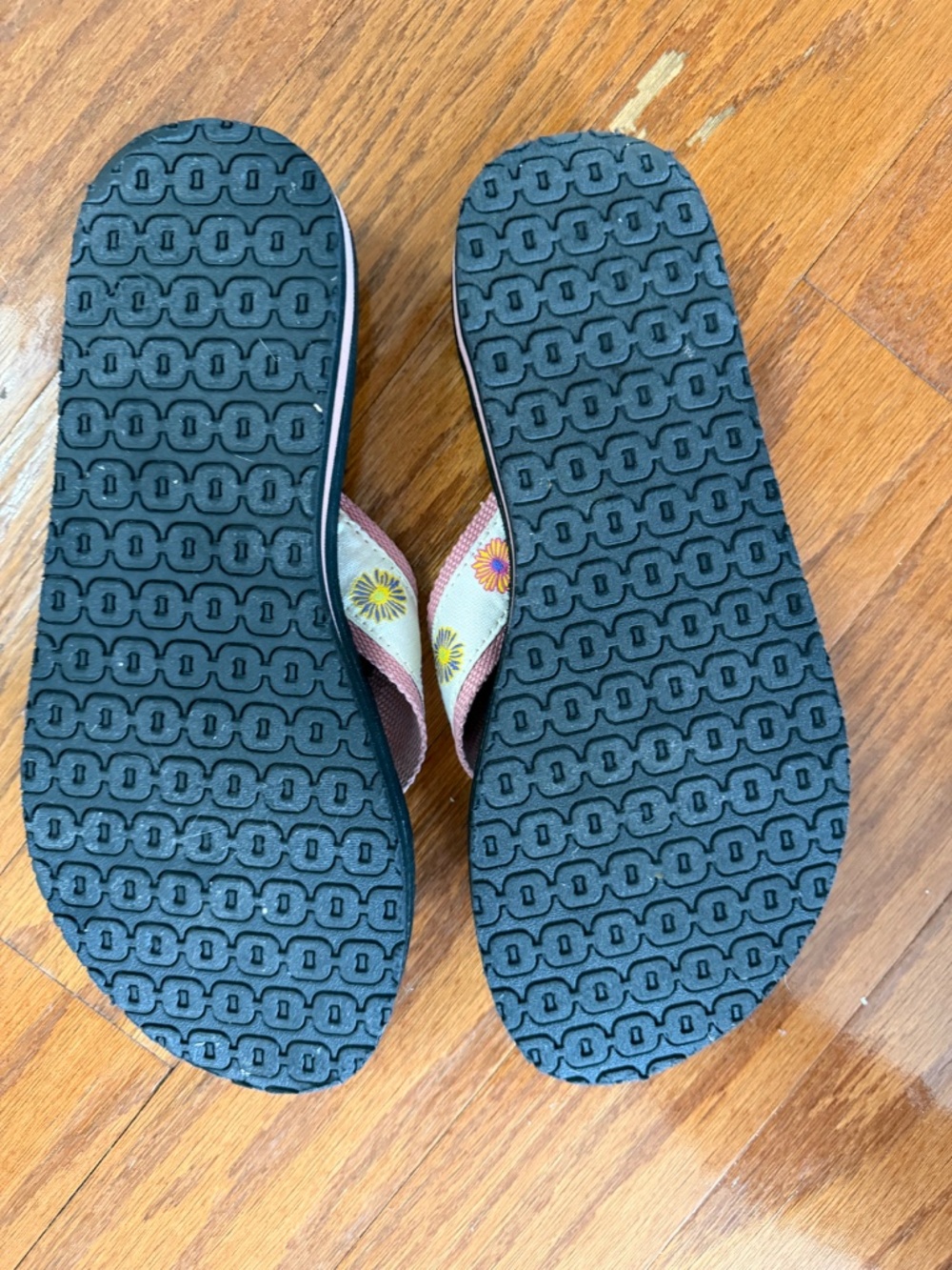 LL Bean Flipflops - Picture 2 of 4